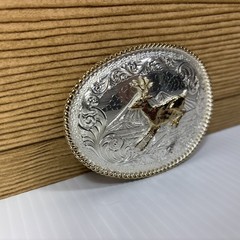 Montana Silversmiths Oval Outdoor Buck Belt Buckle Silver/Gold Rope Edge