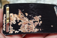 GRIP6 BELT BUCKLE – CRAFTSMAN BURL WALNUT WOOD LOOK – 1.5 INCH WIDE – damaged
