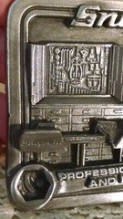 SNAP ON TOOLS BELT BUCKLE FELT POUCH PEWTER 3D RELIEF CREATIVE FACTOR #890574.
