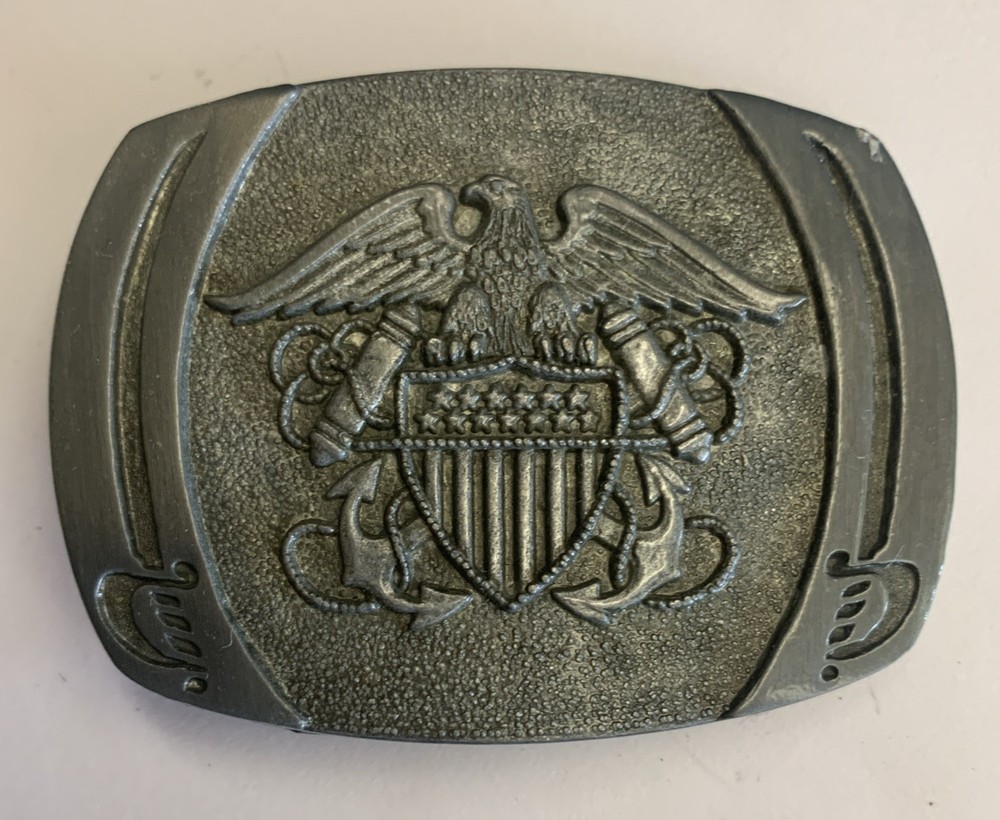 Vintage Eagle Landing Pewter Belt Buckle Size 3&Prime; x 2&Prime;