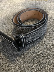 YAC Leather And Silk Black And Silver Design Belt And Buckle Pre-owned; 42