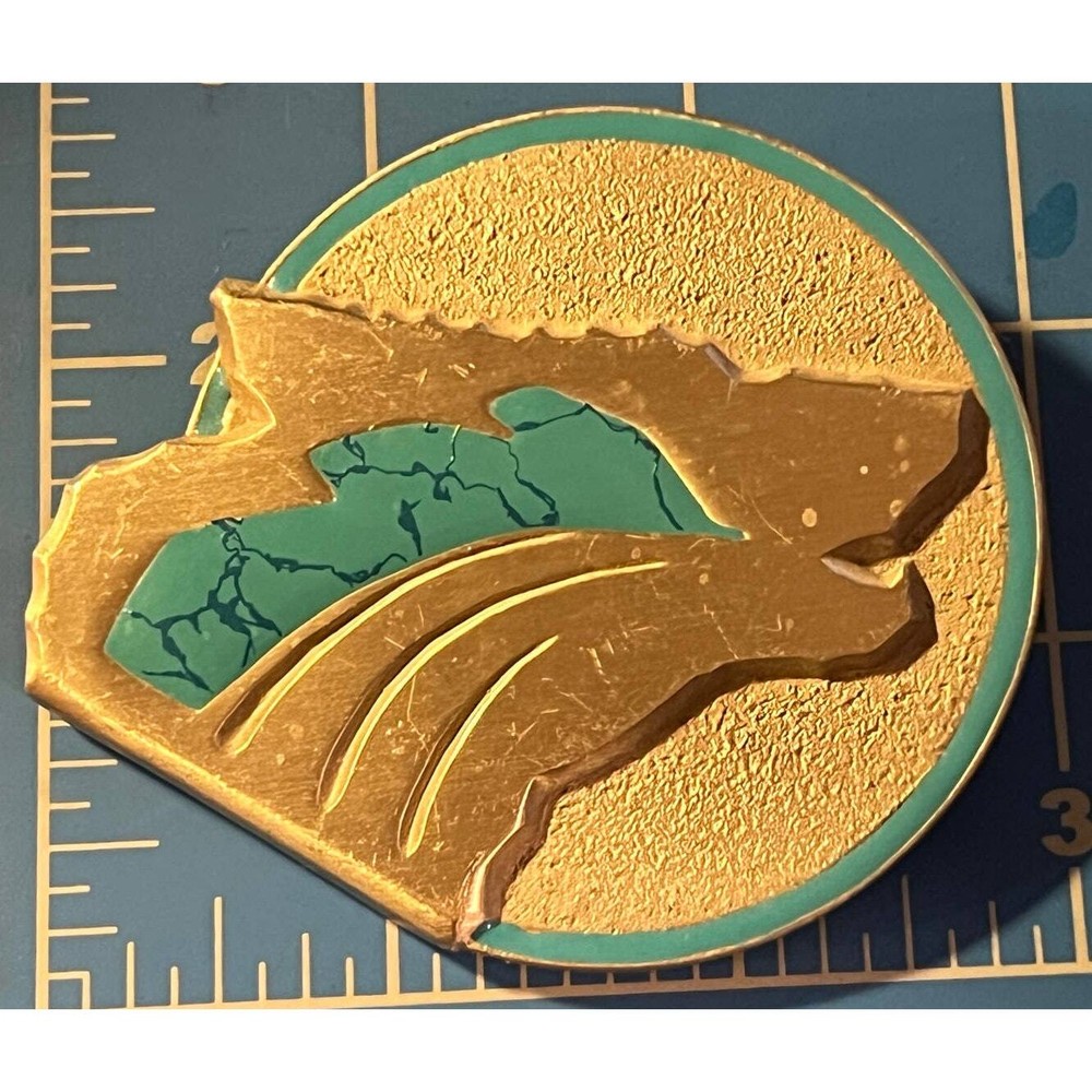 Belt Buckle Silver with wolf howling at the moon blue inlay 2-3/4&Prime; Women Men