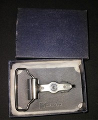 VINTAGE USS HAMMERHEAD SSN 663 METAL BELT BUCKLE HIT LINE USA 3-3/8&Prime; X 2-1/8&Prime;NOS