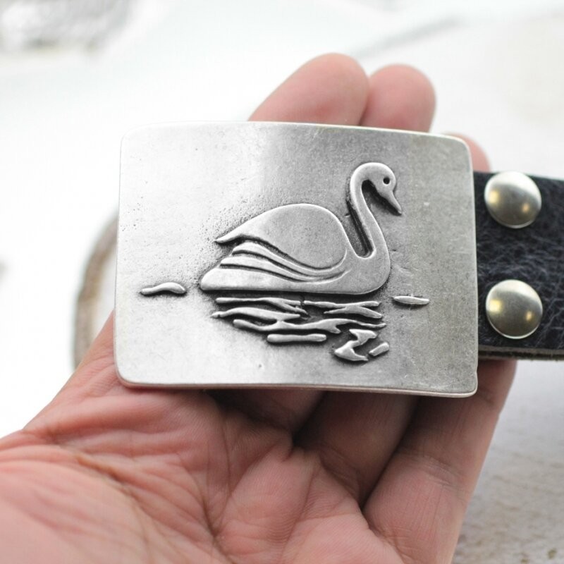 Floating Swan Belt Buckle Antique Silver Look for Leather Belts