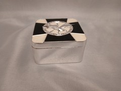 Seagul Tricket Box Enambled Black & White Silvertone Metal