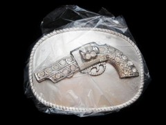 NC03135 *NOS* REALLY NICE **PISTOL W/ CRYSTALS** SILVERTONE FASHION BELT BUCKLE