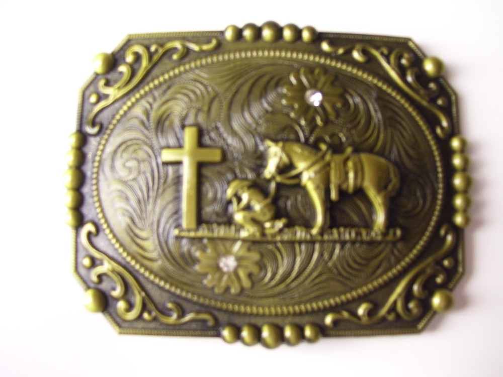 Belt Buckle Praying Cowboy Kneeling at Cross Western Floral Large 4.5&Prime;x 3.5&Prime;