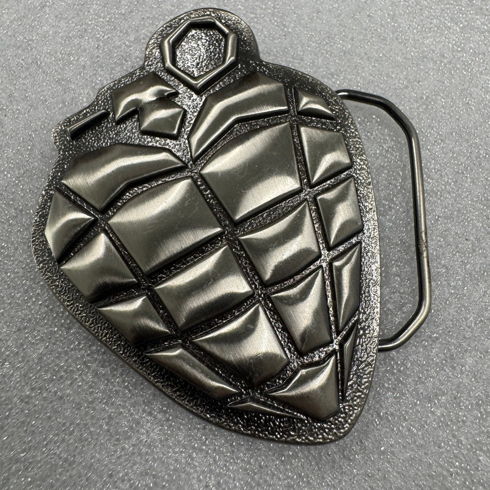2004 Reprise Records Grenade Heart Belt Buckle Licensed Cinder Block Inc