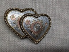 vintage DOUBLE HEARTS belt buckle USA made WESTERN engraved FLORAL golden silver