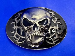 Creepy Flaming Vampire Skull with Fang Gothic Punk Pre Loved Belt Buckle