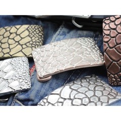 Croco Look Metal Belt Buckle – Textured Design, Elegant & Modern