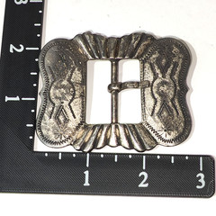 Western Style Belt Buckle 3&Prime;x2.25&Prime; Silver Tone for 1&Prime; Belt Stamped Ethnic Design