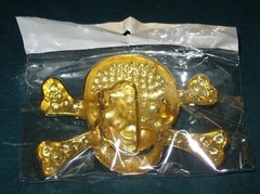 NEW Skull and Cross Bone Belt Buckle with RED Rhinestones & Gold Finish 4&Prime; Wide