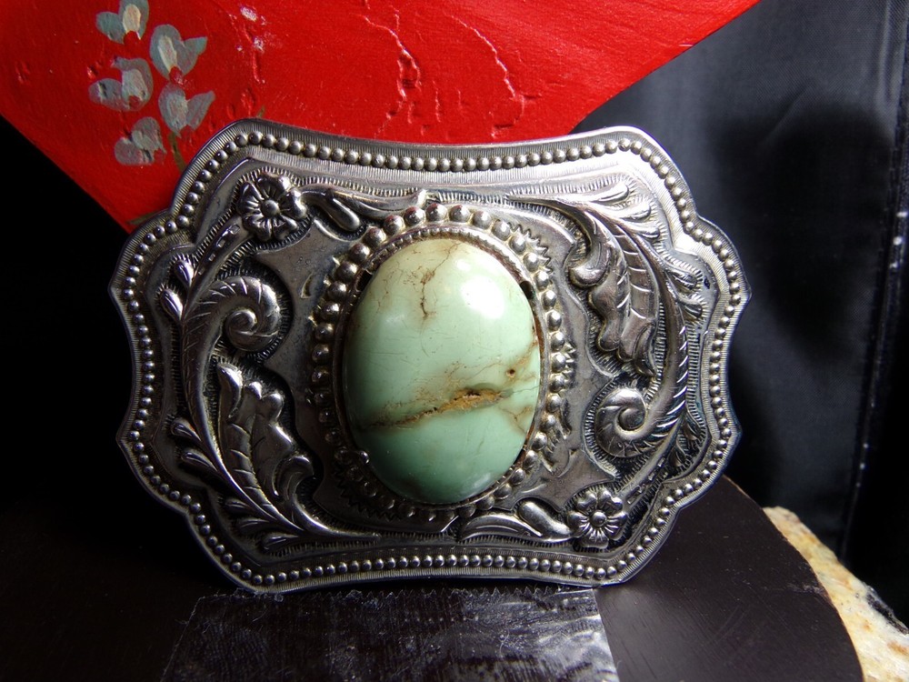 Men&rsquo;s Belt Buckle Silver Tone with Green Stone Measure 3&Prime; X 2&Prime; fits 1 1/2&Prime; Belt