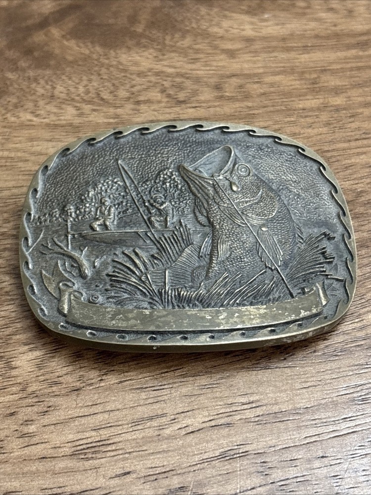 AWARD DESIGN MEDALS PRESENTS BIG BASS CATCH OF A LIFETIME [777]