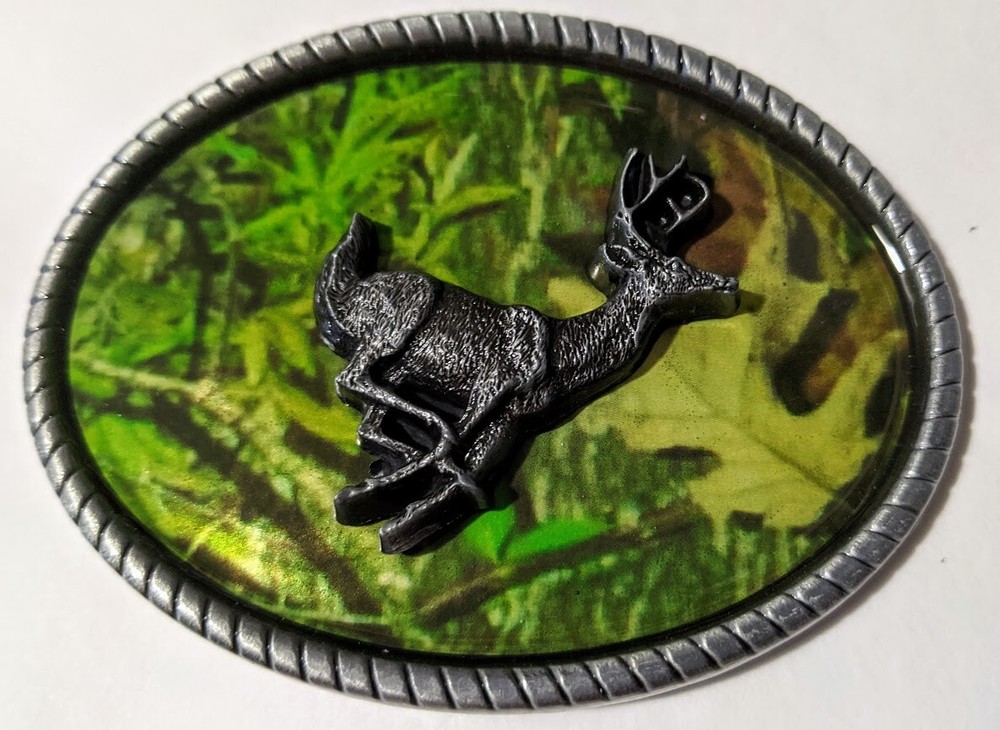 Raised Detail CAMO DEER RUNNING camouflage BELT BUCKLE metal western hunting USA