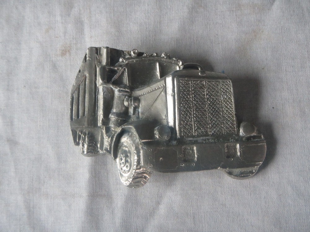 trucker semi tractor trailer truck pewter belt buckle