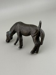 Sculptural Grazing Horse Belt Buckle Equestrian Bronze Tone