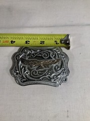 VINTAGE ANTIQUE METAL BELT BUCKLE Silver Tone Flying Eagle Bird