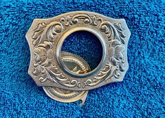 WESTERN BELT BUCKLE Silver Metal HORSE OR COIN MEN S ACCESSORIES CLASSIC LOOK