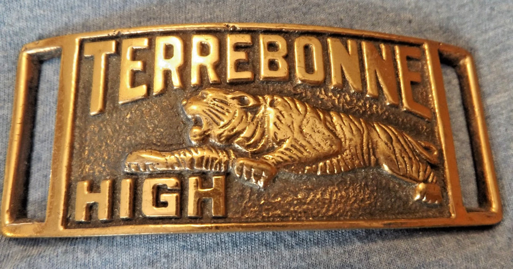 VINTAGE TERREBONNE HIGH SCHOOL BRASS BUCKLE « GO TIGERS » HOUMA,LOUISIANA