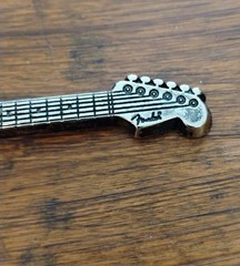 Fender Stratocaster Guitar Belt Buckle Gun Metal Grey 5&Prime;