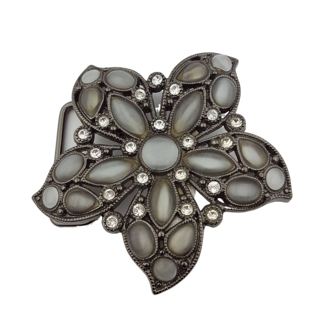 Flower shape buckle with Cats eye stone and Crystals