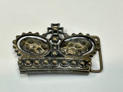 The Royal Crown – Vintage See Through Cutout Studded Belt Buckle