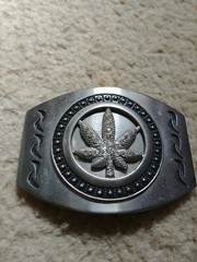 Silver Pot Leaf with fake diamonds look belt buckle black circle