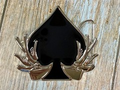 Spade Playing Cards W/ Birds Cutout NOS 2005 Hunters Vegas Baby! Belt Buckle