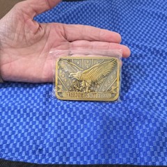 Men&rsquo;s Gold Tone Metal Eagle Patriotic Stars Western Buckle 1.5&Prime; « Freedom »