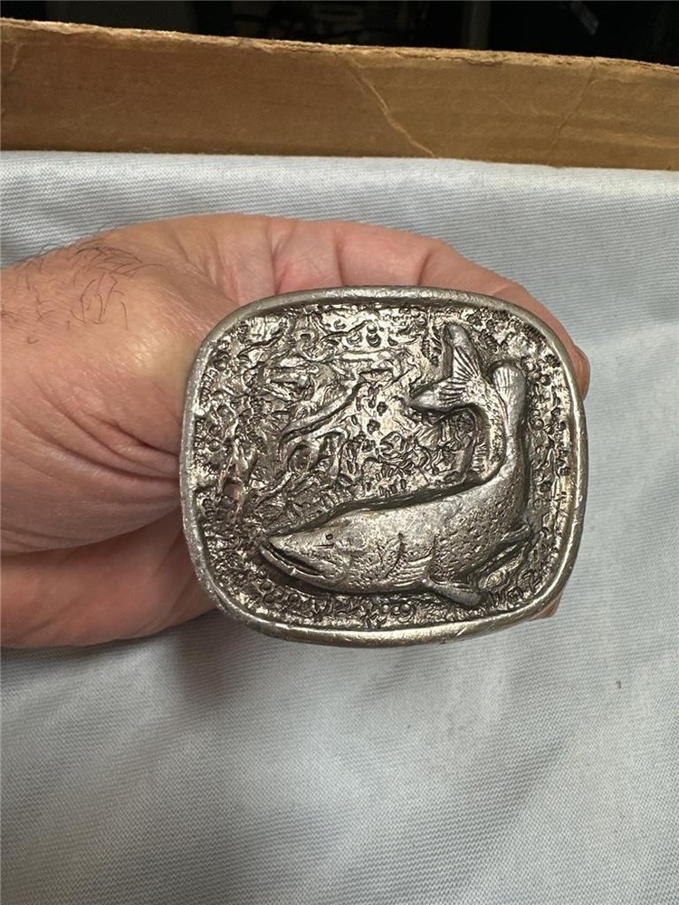 1977 Wyoming Studio Art Works Belt Buckle Nothern Pike 46 Pound 2 Ounces