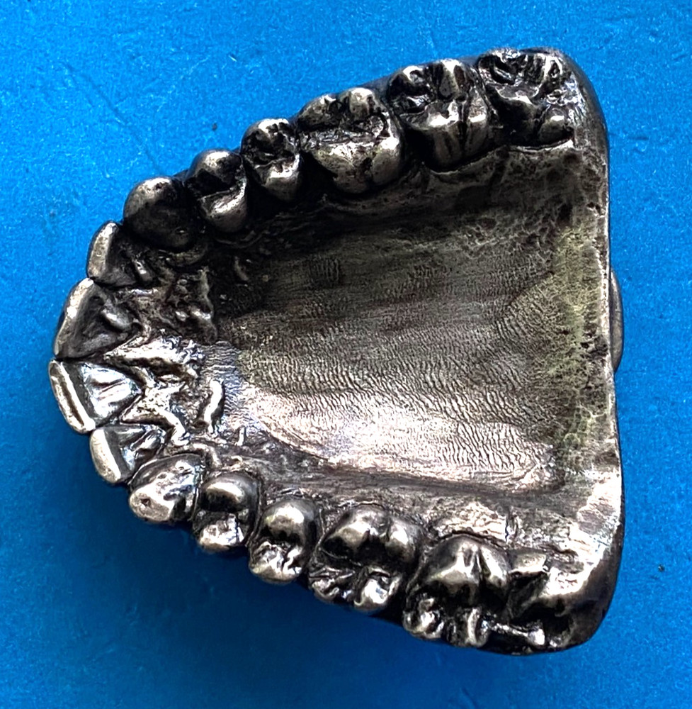 Vintage Teeth Dentures Dentist Belt Buckle
