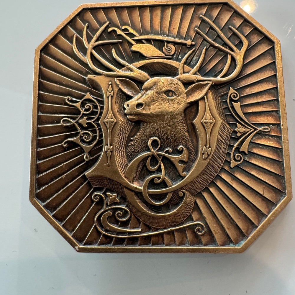 1987 Deere & Company Moline Illinois Octagon Buck Belt Buckle Deere Stag D Logo