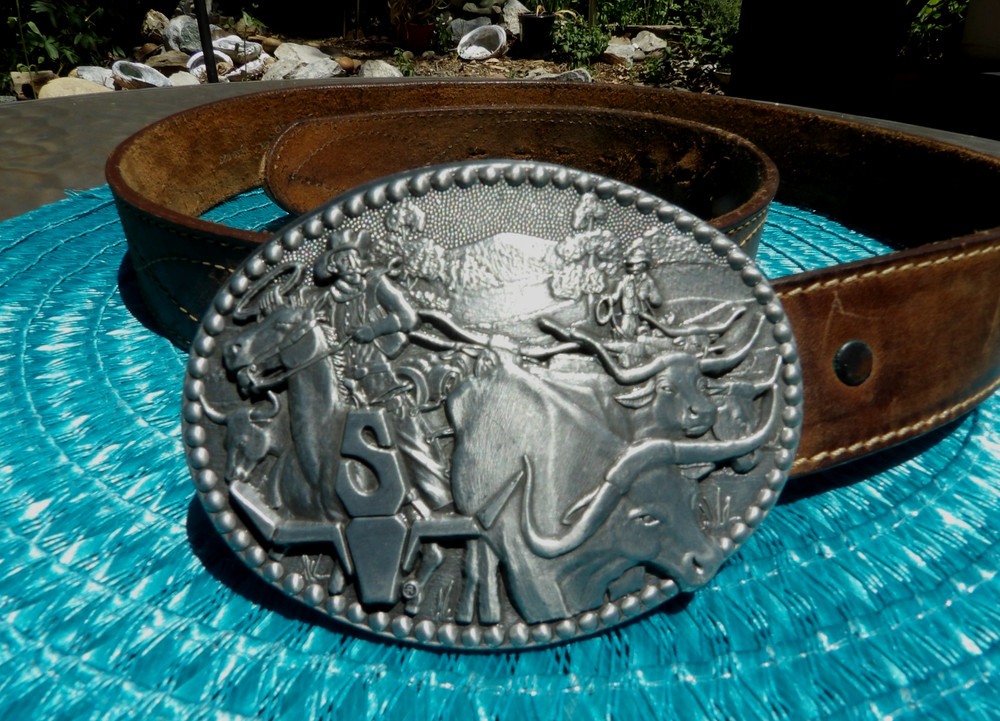 ZEE SERIES OKLAHOMA ADM MEN&rsquo;S CATTLE DRIVE WESTERN BELT BUCKLE AND BELT 37&Prime;-42&Prime;