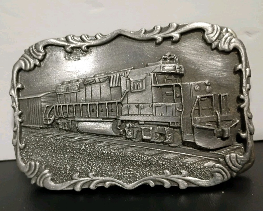 Vtg. belt buckle 1984 Siskiyou buckle freight yard locomotive Train Engine Mint!