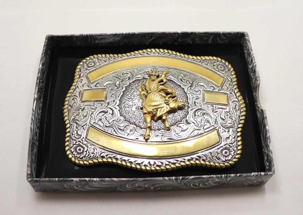 NEW Crumrine Western Rectangle BULL RIDER Belt Buckle 3807241 BOXED