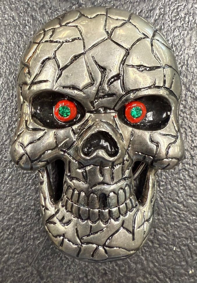 🔥Metallic Skull Belt Buckle – Cracked Surface Design | Edgy, Artistic