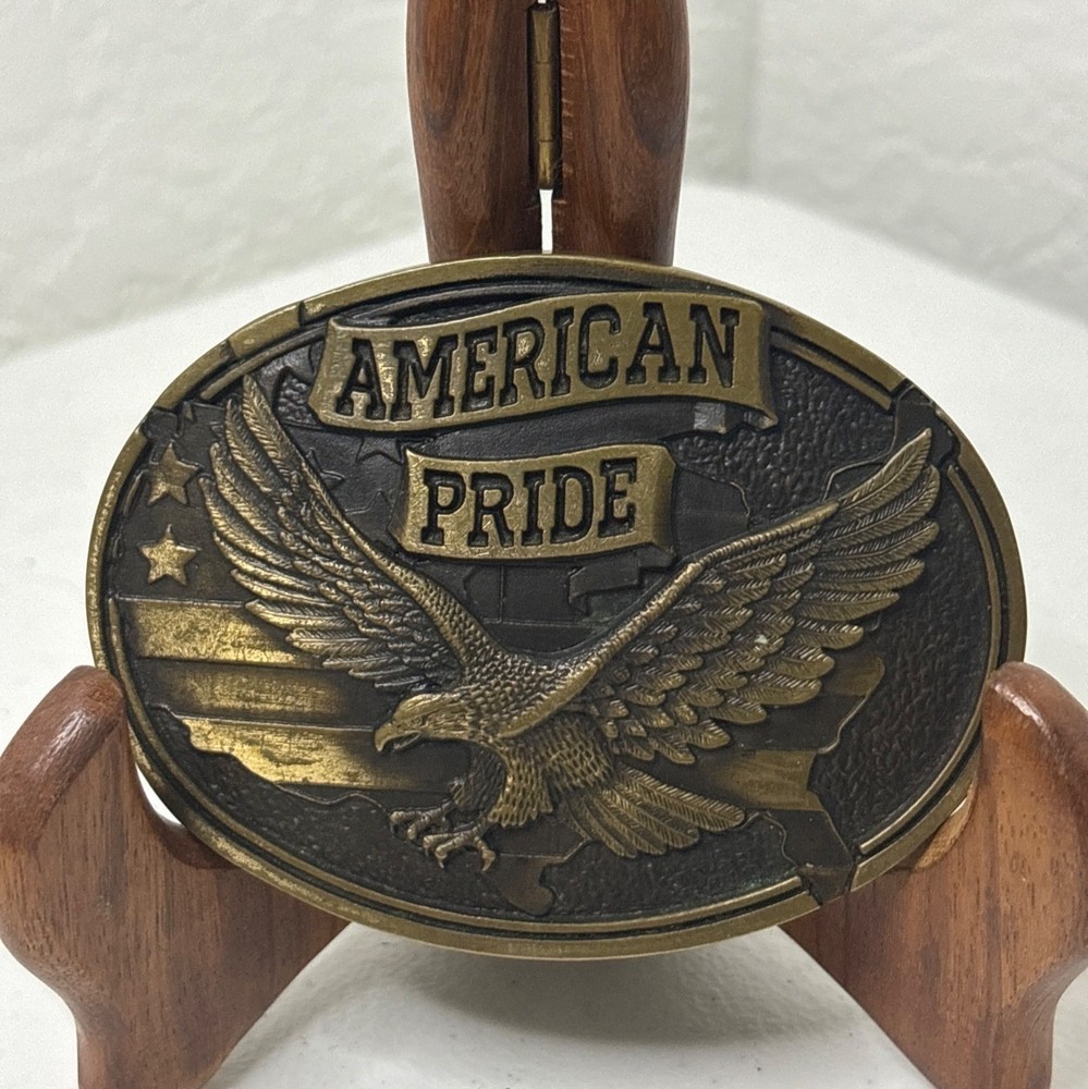 Antique-finish bronze CTM « American Pride » belt buckle 3D soaring eagle set agai