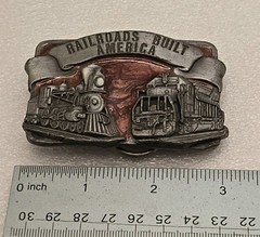 Vintage 1984 « RAILROADS BUILT AMERICA » Siskiyou 3D Belt Buckle Pewter & Resin