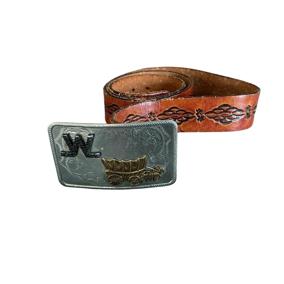 Mens VTG Brown Tooled Leather 38&Prime; Belt Meremac Caverns  » W » + Wagon On Buckle