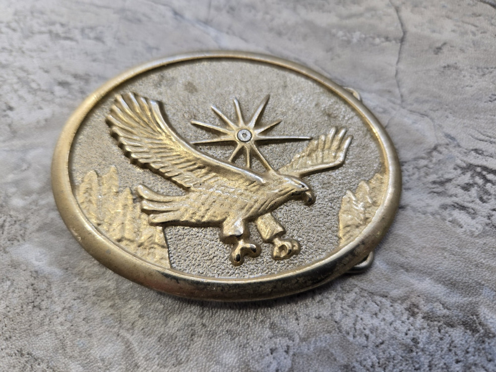 Flying Eagle Belt Buckle Gold Tone American Cowboy Western Southwest 3.25&Prime;x 2.5&Prime;