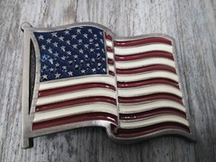 VTG. Classic American Flag Stars & Stripes Metal Belt Buckle Red White Blue USA