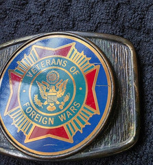 VINTAGE GOLDTONE VETERANS OF FOREIGN WARS BELT BUCKLE – 2 7/8&Prime;L