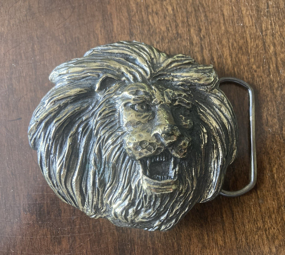 The Great American Buckle Co. Limited Edition Lion Western Belt Buckle 1.5&Prime;