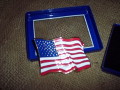 FLAG USA BELT BUCKLE 3&Prime; X 2&Prime; NIB FREE S/H MADE IN USA