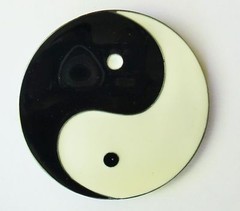 YING YANG CHINA CHINESE PHILOSOPHY BLACK WHITE MALE FEMALE RELIGION BELT BUCKLE