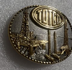 1981 TOTCO COMPANY BELT BUCKLE – HEAVY BRASS – VTG New Unused Offshore Plated