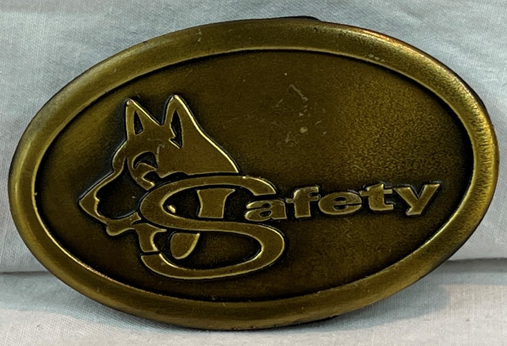 Husky Oil Co Belt Buckle Safety Award Limited Edition Oval Husky Dog Head Solid
