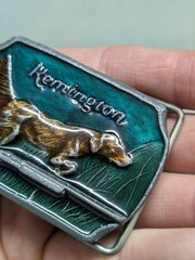 vintage HUNTING DOG belt buckle REMINGTON irish setter WESTERN duck hunt GUN